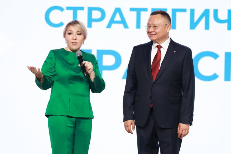 Открытие стратегической сессии «Транспорт и инфраструктура».