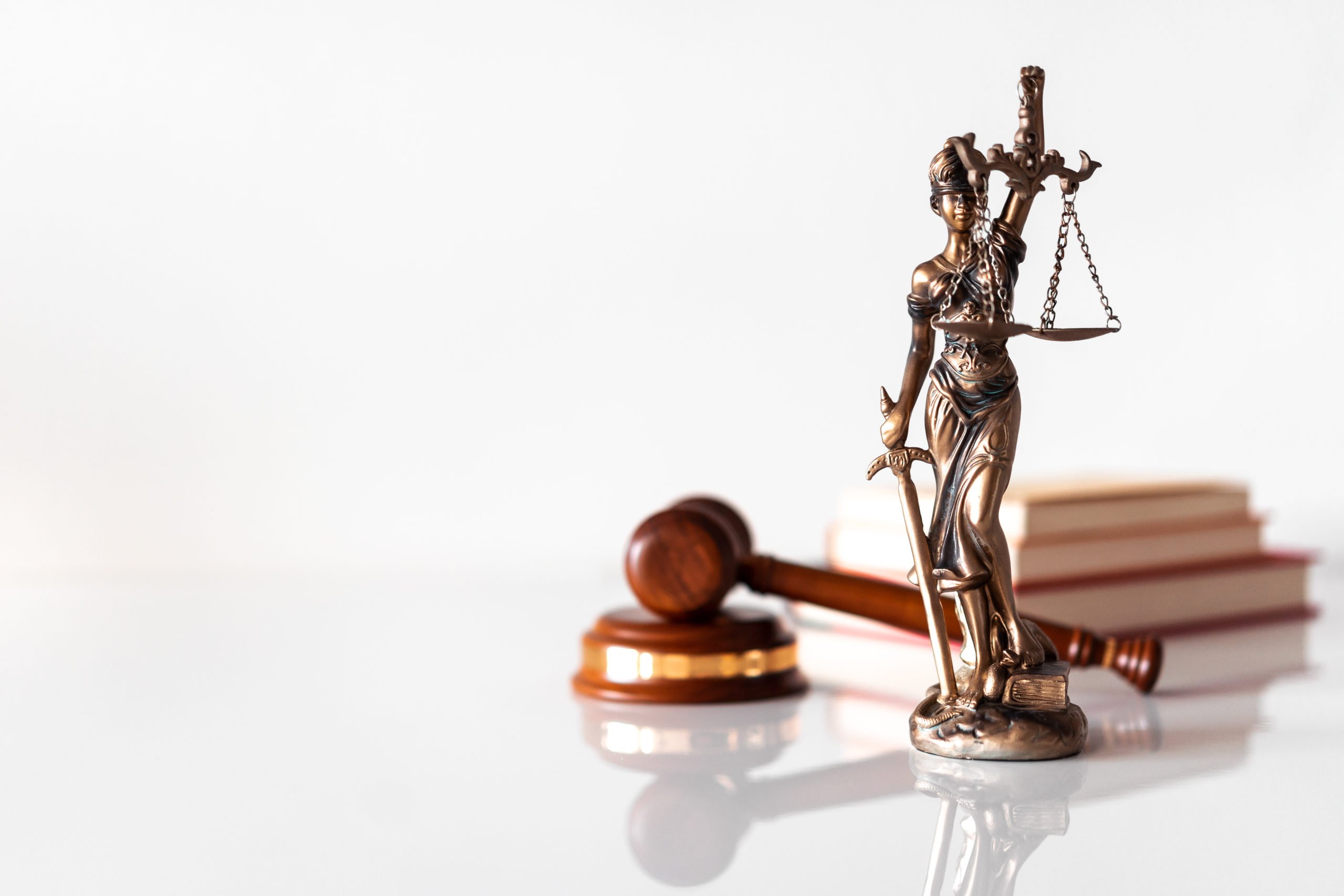 О профилактике противоправных действий лиц, оказывающих юридическую помощь по правовым и финансовым вопросам