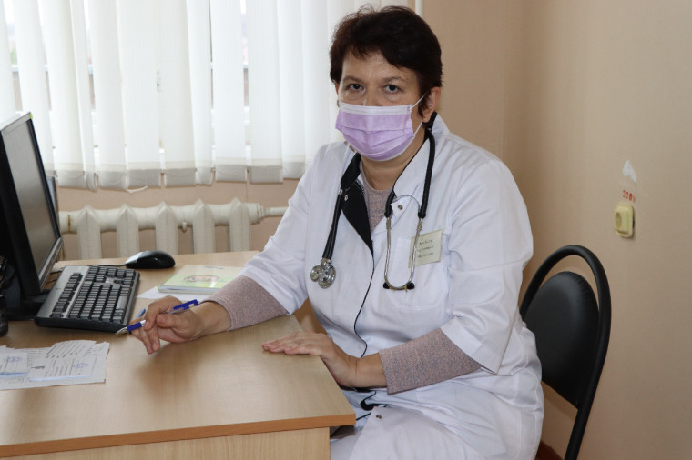 Программа "Земский доктор" направлена на привлечение врачей в сельскую местность с помощью единовременных выплат. Программа "Земский доктор" направлена на привлечение врачей в сельскую местность с помощью единовременных выплат.
