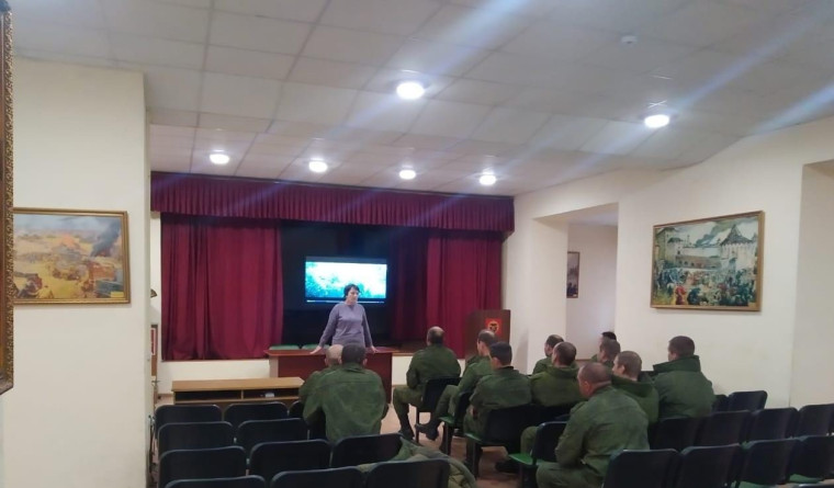 Сегодня глава муниципалитета посетила одну из воинских частей, где находятся наши солдаты.