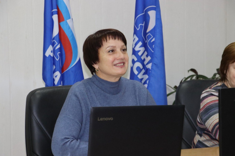 1 декабря в день создания партии "Единая Россия" Татьяна Петровна встретилась с коллегами, которые ведут партийную работу с начала ее основания.