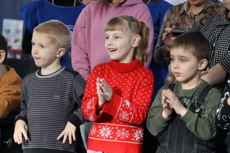 Сегодня прошел I культурно-спортивный инклюзивный фестиваль "Мы разные - мы равные!", приуроченный к Международному Дню инвалидов.