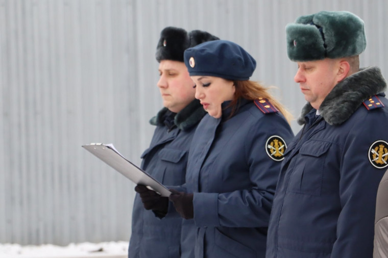 На базе Чернянской колонии поселения прошел День милосердного отношения к заключенным.