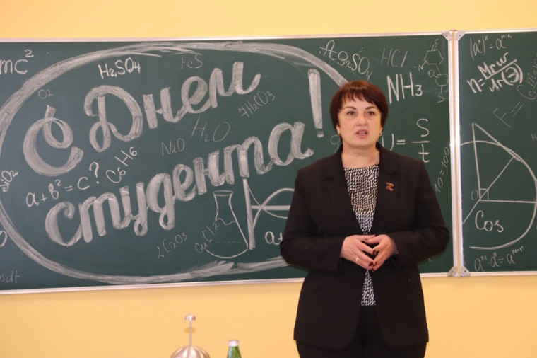 Сегодня Татьяна Круглякова присутствовала на празднике посвященному Дню студента в Чернянском агромеханическом техникуме. Сегодня Татьяна Круглякова присутствовала на празднике посвященному Дню студента в Чернянском агромеханическом техникуме.