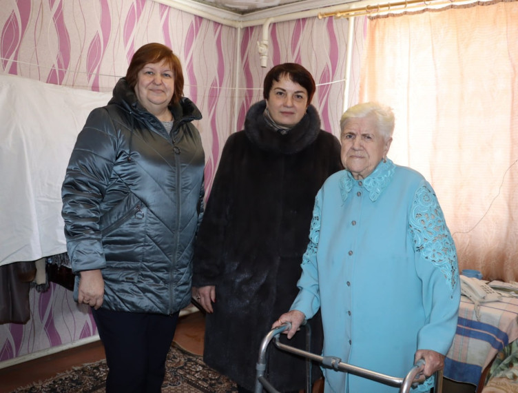 Сегодня юбилейный день рождения у бывшего главного врача, заведующей инфекционным отделением Чернянской районной больницы Юницкой Валентины Егоровны. Сегодня юбилейный день рождения у бывшего главного врача, заведующей инфекционным отделением Чернянской районной больницы Юницкой Валентины Егоровны.