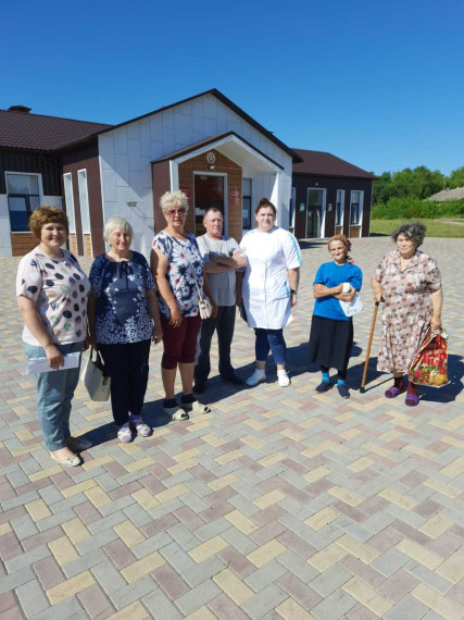 В Чернянском районе пожилых граждан доставляют в медучреждения для прохождения обследований.