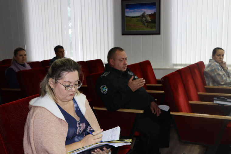 Глава муниципалитета Татьяна Круглякова провела встречу с Чернянской местной общественной организацией «Клуб охотников и рыболовов «Заречье»».