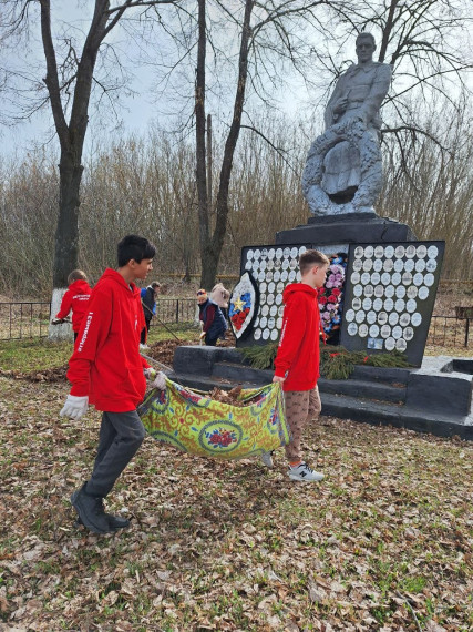 Чернянские школьники активно участвуют в общественной деятельности и делают важную работу для сохранения нашей истории и памяти о великих событиях.