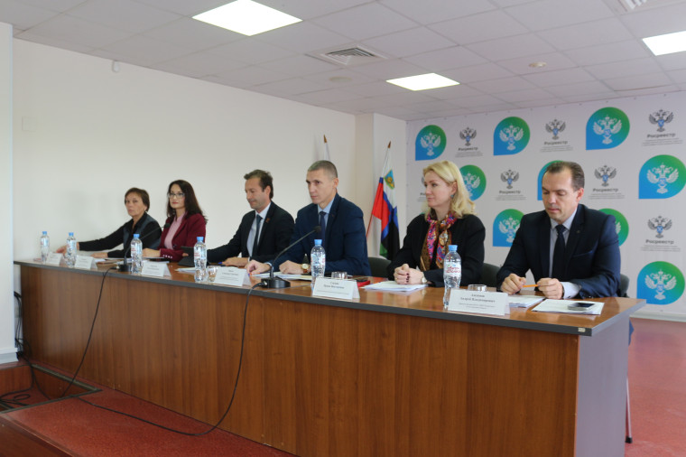 Промежуточные результаты работы ведомства обсудили на коллегии Управления Росреестра по Белгородской области.