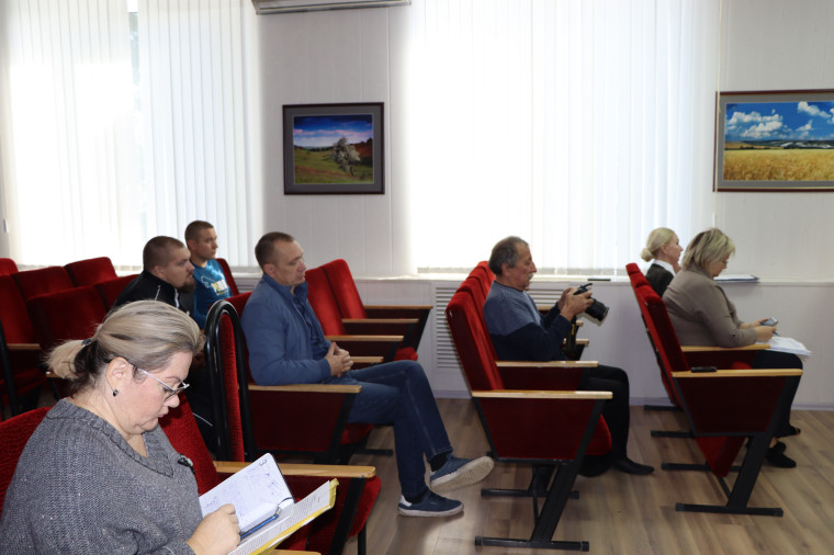 Глава муниципалитета Татьяна Петровна Круглякова продолжает проводить встречи с некоммерческими организациями.
