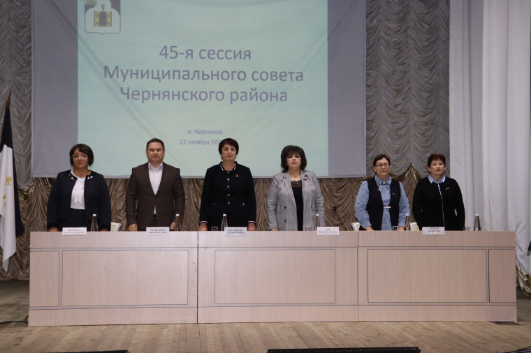 Сегодня, 22 ноября, глава Чернянского района Татьяна Петровна Круглякова официально вступила в должность.