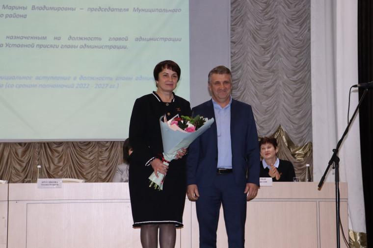 Сегодня, 22 ноября, глава Чернянского района Татьяна Петровна Круглякова официально вступила в должность.