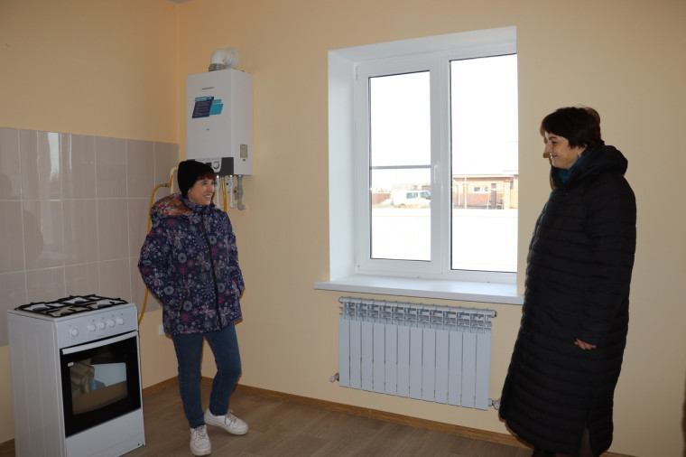 По инициативе Губернатора Вячеслава Гладкова в нашем поселке завершилось строительство домов для семей, имеющих детей-инвалидов.