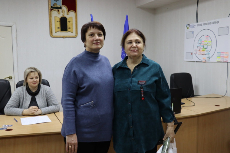 1 декабря в день создания партии &quot;Единая Россия&quot; Татьяна Петровна встретилась с коллегами, которые ведут партийную работу с начала ее основания.