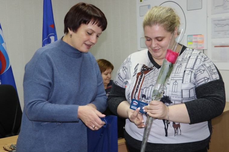 1 декабря в день создания партии &quot;Единая Россия&quot; Татьяна Петровна встретилась с коллегами, которые ведут партийную работу с начала ее основания.