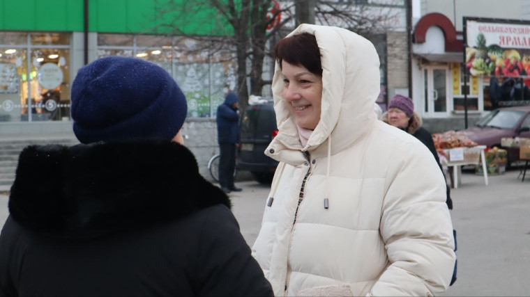 Глава муниципалитета Татьяна Петровна Круглякова посетила сельскохозяйственную ярмарку.