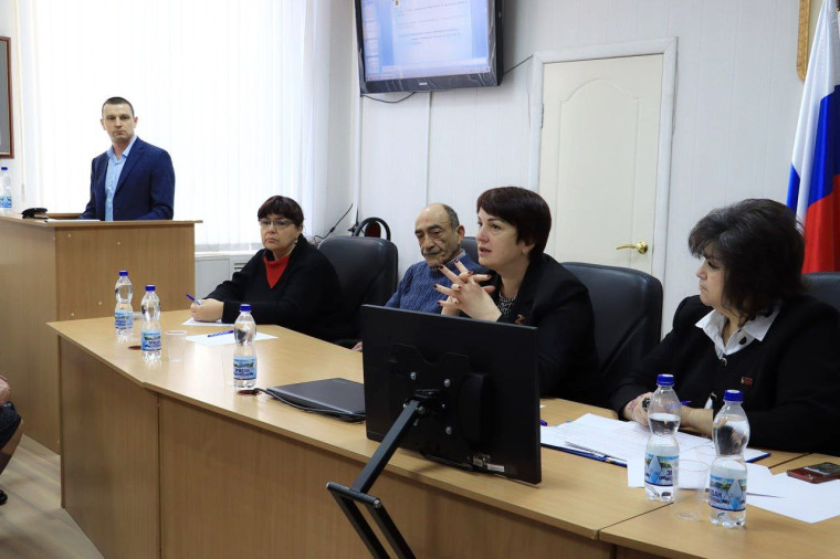 Сегодня состоялась 48-я сессия Муниципального совета Чернянского района.