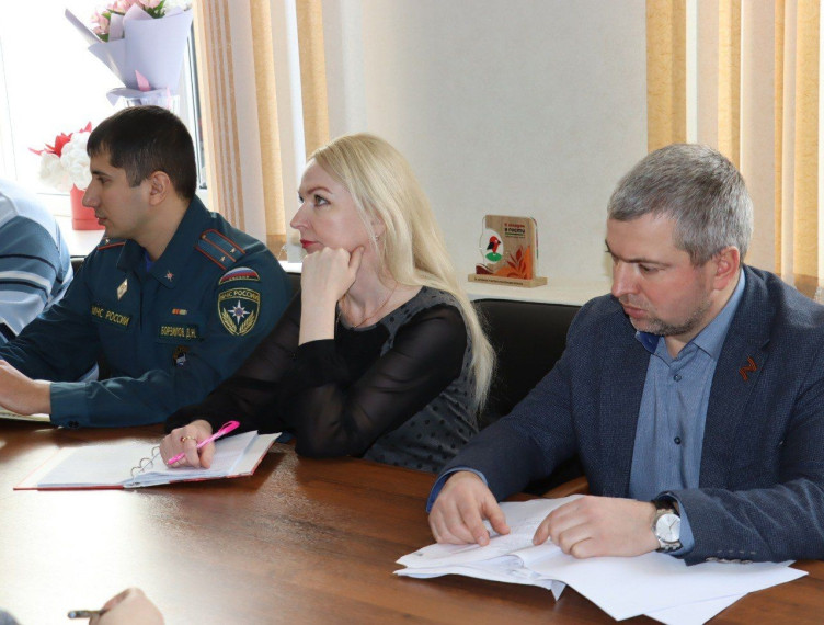 Татьяна Круглякова провела встречу с  местной общественной организацией &quot;Добровольная пожарная охрана Чернянского района&quot;.